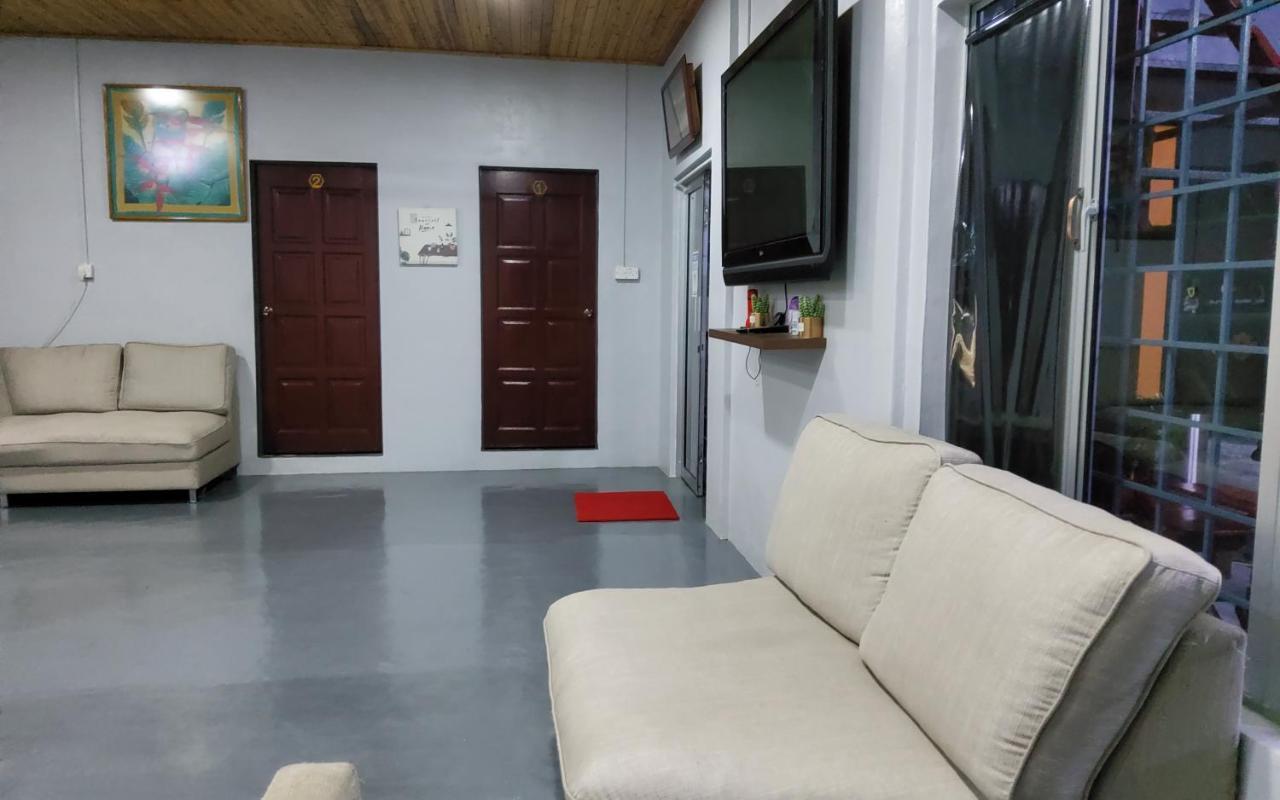 Pd Guesthouse Port Dickson Esterno foto