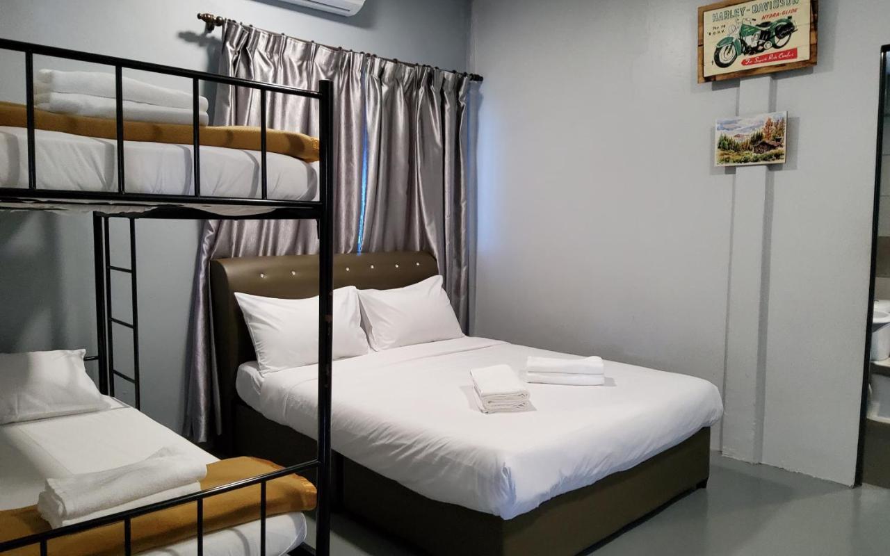 Pd Guesthouse Port Dickson Esterno foto